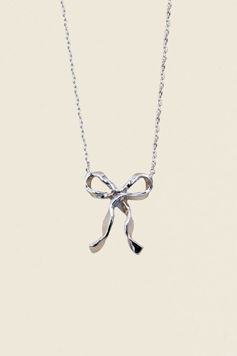 Ribbon Necklace