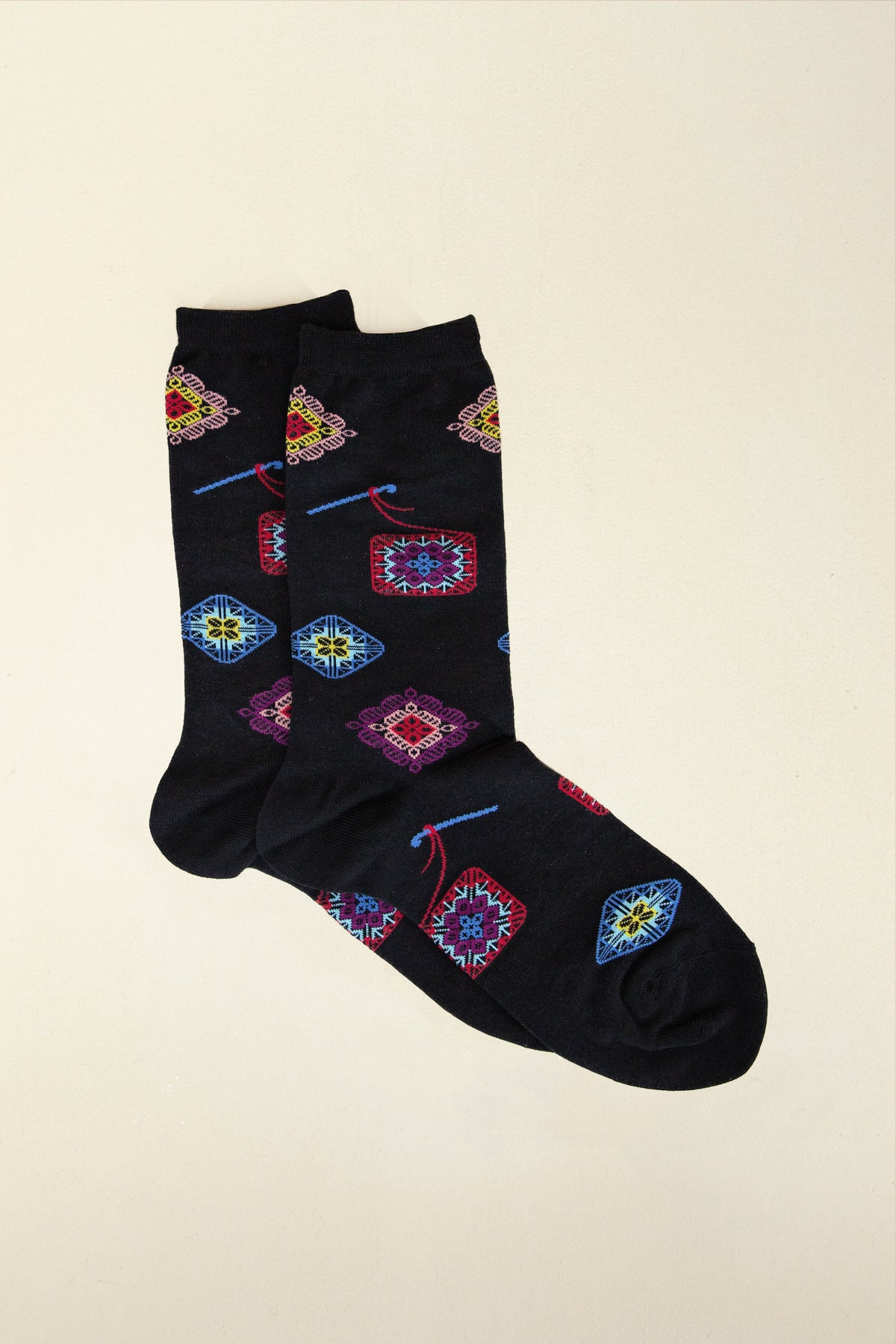 womens granny squares socks